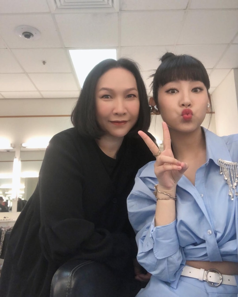 陈灏而曾做声梦传奇形象总监。 陈灏而曾做声梦传奇形象总监。