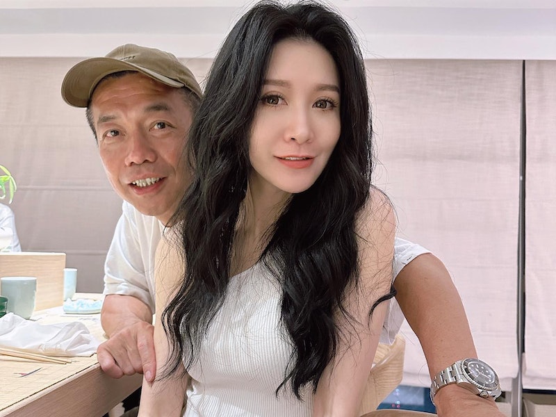 Monique已结婚。 Monique已结婚。