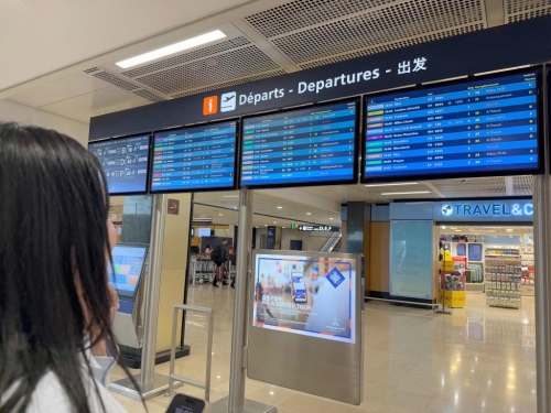 巴黎奥利机场因控制塔故障,4成航班取消。 法新社 巴黎奥利机场因控制塔故障,4成航班取消。 法新社