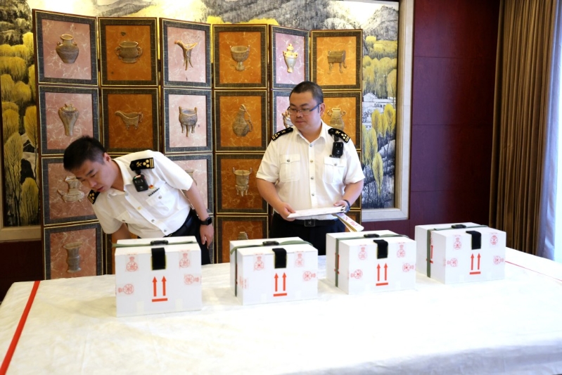 海关人员 海关人员