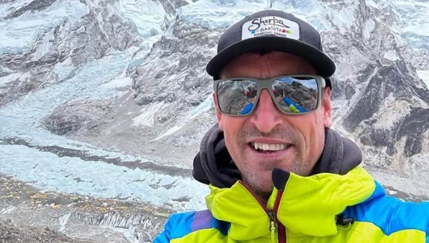 英国51岁登山家19次登顶 英国51岁登山家19次登顶