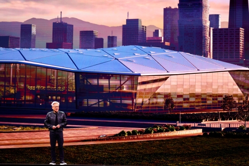 黄仁勋公布英伟达总部的地点就在北士科,身后就是初步的外观设计图。 黄仁勋公布英伟达总部的地点就在北士科,身后就是初步的外观设计图。