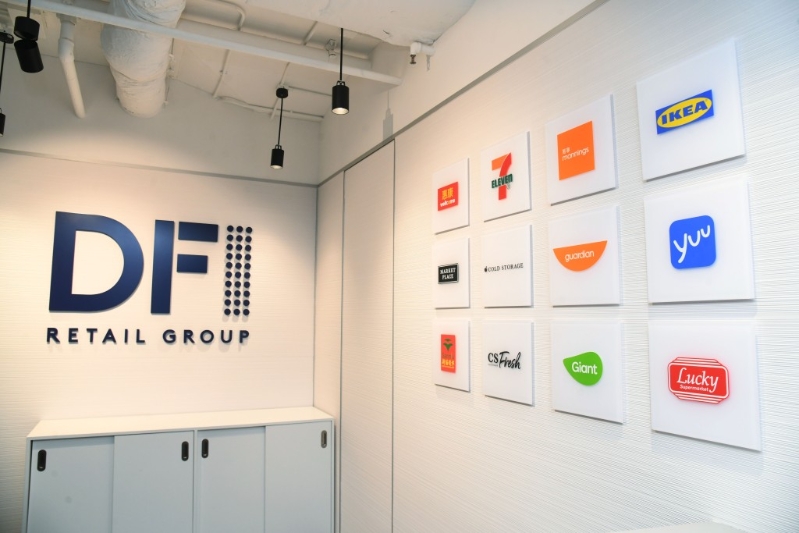 经营7-Eleven、万宁、Marketplace、惠康和IKEA等的DFI零售集团(前称牛奶公司),旗下“御品皇”品牌就推出全港首创的低碳米 经营7-Eleven、万宁、Marketplace、惠康和IKEA等的DFI零售集团(前称牛奶公司),旗下“御品皇”品牌就推出全港首创的低碳米