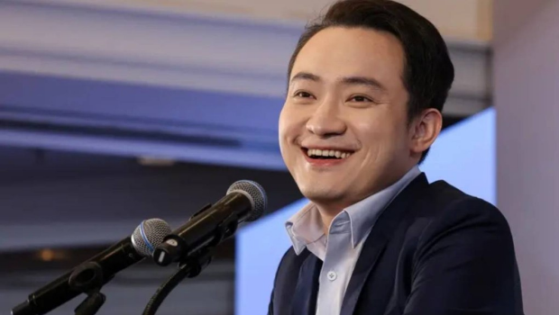 拥143万个“特朗普币”的孙宇晨宣布,会出席周四举行的美国总统晚宴。 拥143万个“特朗普币”的孙宇晨宣布,会出席周四举行的美国总统晚宴。