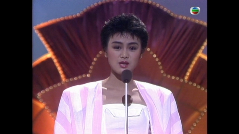 姚正菁在1986年参加《电视小姐选举》而入行。 姚正菁在1986年参加《电视小姐选举》而入行。