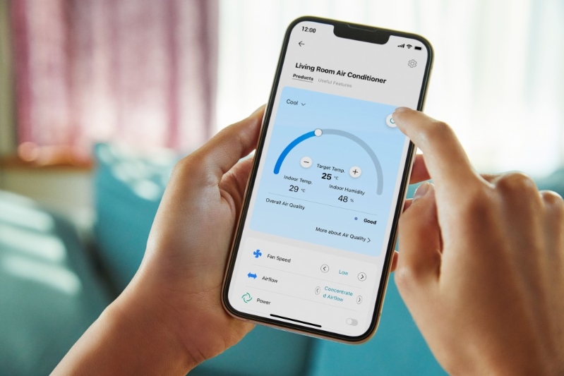 内置Wi-Fi,以供遥距控制冷气机。 内置Wi-Fi,以供遥距控制冷气机。