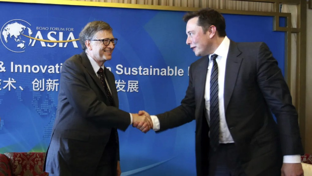 2015年在中国海南岛举行的博鳌亚洲论坛,比尔·盖茨和伊隆马斯克在早餐会上握手,这是他们极少数的友善互动,之后几乎就是反目之仇了。 2015年在中国海南岛举行的博鳌亚洲论坛,比尔·盖茨和伊隆马斯克在早餐会上握手,这是他们极少数的友善互动,之后几乎就是反目之仇了。