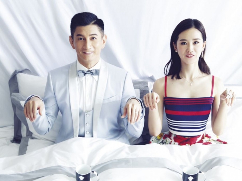 刘诗诗与吴奇隆相差17岁。 刘诗诗与吴奇隆相差17岁。