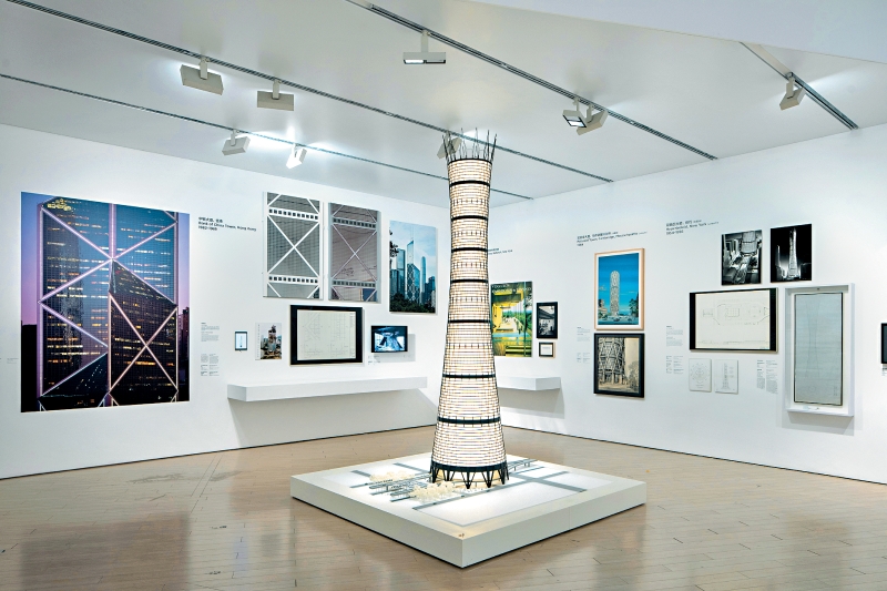 展出逾400件展品,包括首次在中国公开的贝聿铭绘图手稿、建筑模型、照片及录像。 展出逾400件展品,包括首次在中国公开的贝聿铭绘图手稿、建筑模型、照片及录像。
