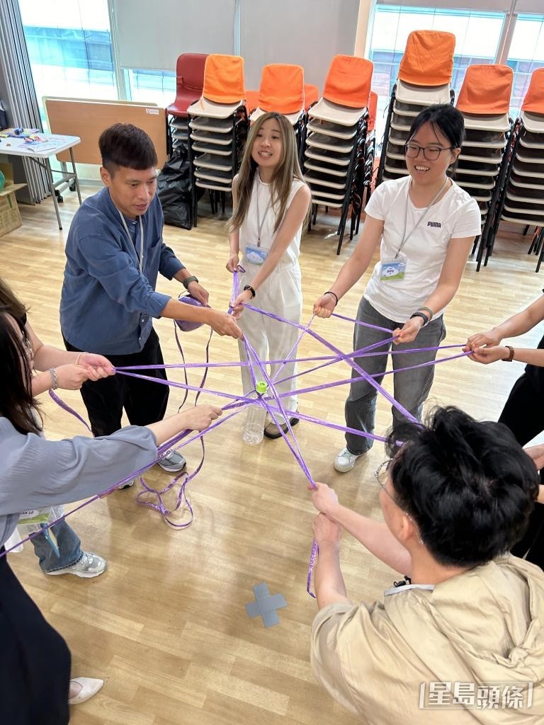 “谭仔”为员工子女举办职业导向计划。 “谭仔”为员工子女举办职业导向计划。