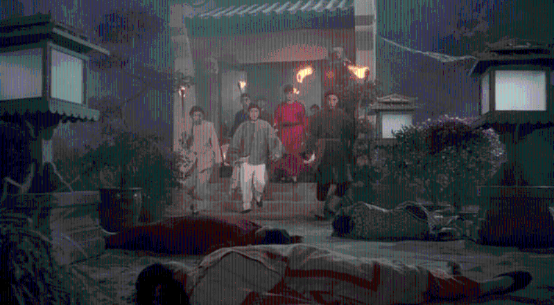 常威杀光戚家十三口。 常威杀光戚家十三口。