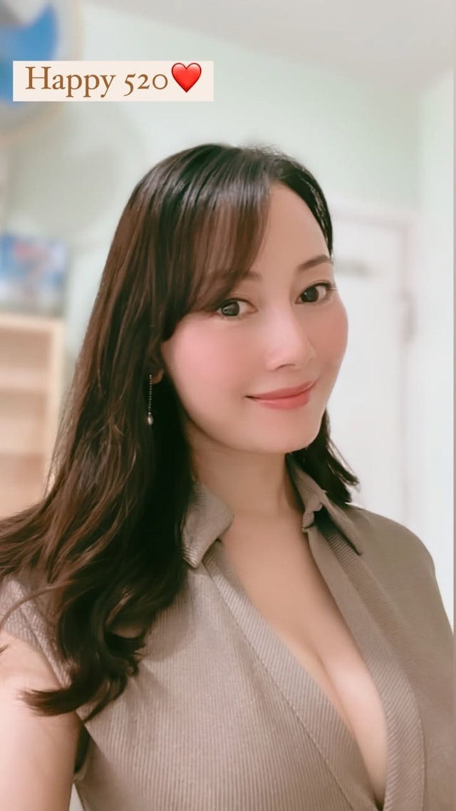 袁嘉敏日前穿上性感战衣到访私人高级会所。 袁嘉敏日前穿上性感战衣到访私人高级会所。