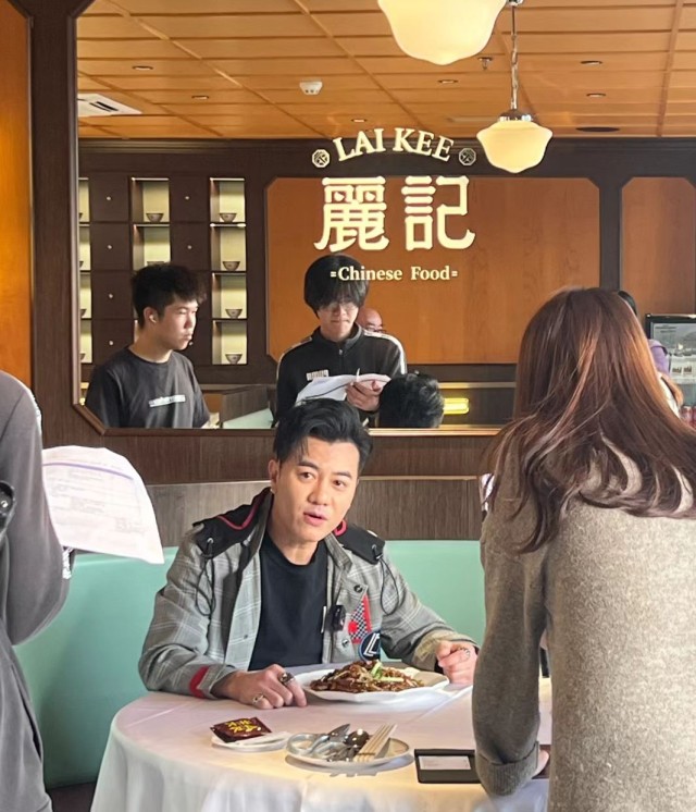 梁汉文推荐经典粤菜 金箔烧鹅皮脆肉嫩 梁汉文推荐经典粤菜 金箔烧鹅皮脆肉嫩