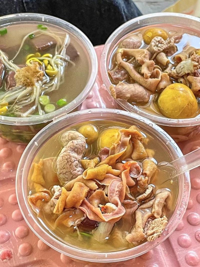 猪红汤免费续汤 猪红汤免费续汤