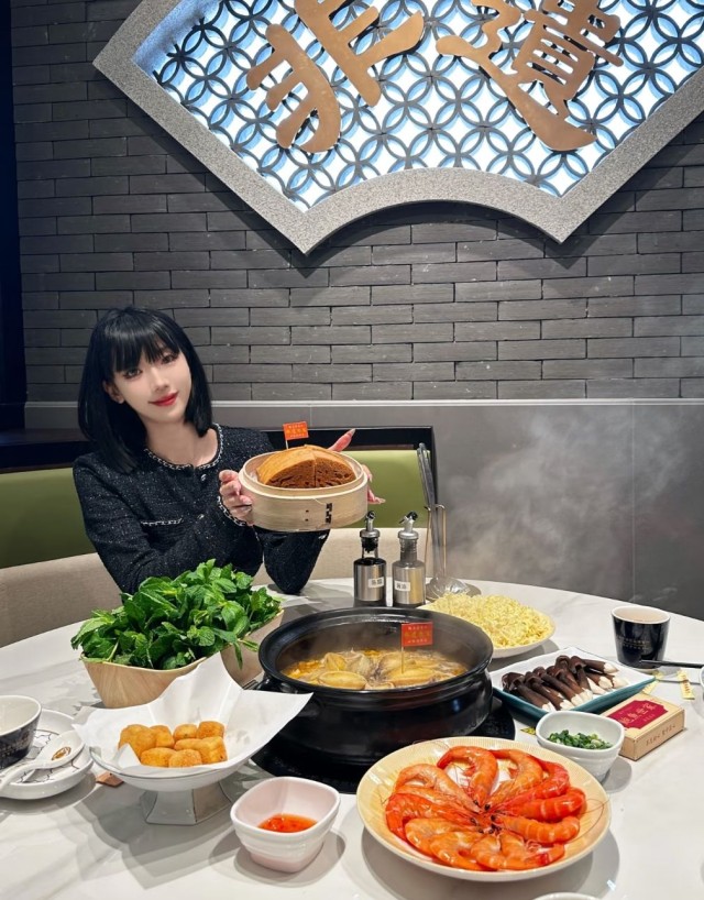 李思捷打卡非遗美食 李思捷打卡非遗美食
