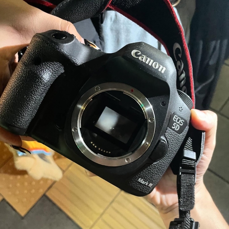 有帖文展示遇窃相机。 Threads@p_u_p_p_y_416