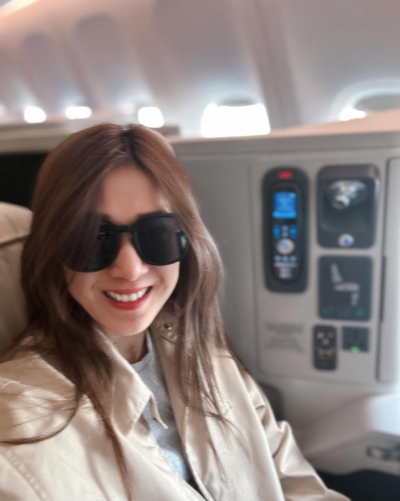 林峯的前绯闻女友钟嘉欣在IG透露回香港,即被疯传她将为林峯做演唱会嘉宾。 林峯的前绯闻女友钟嘉欣在IG透露回香港,即被疯传她将为林峯做演唱会嘉宾。