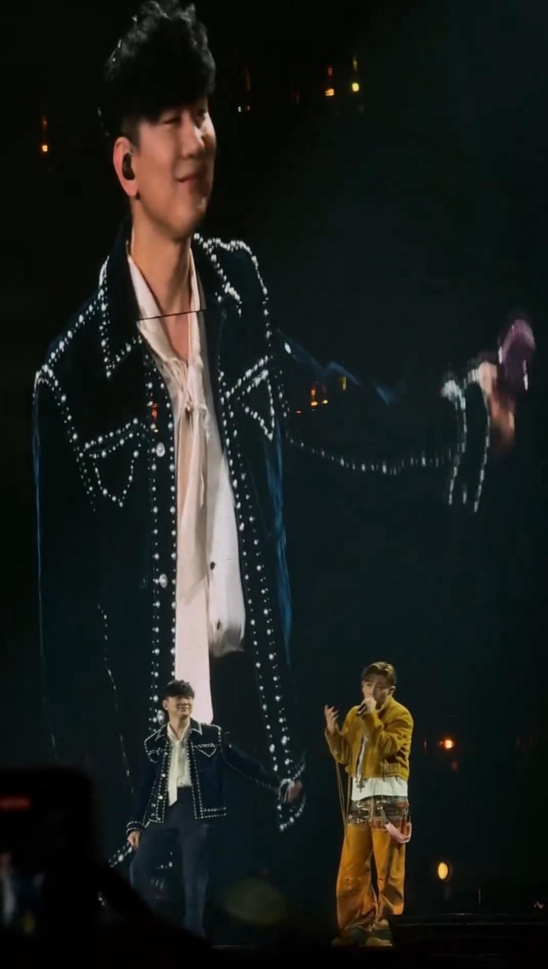 MC张天赋任林俊杰演唱会嘉宾。 MC张天赋任林俊杰演唱会嘉宾。