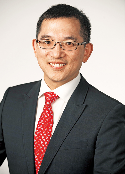 哈佛大学校友、现任Mt. SAC学院教委陈介飞。 受访者提供 哈佛大学校友、现任Mt. SAC学院教委陈介飞。 受访者提供