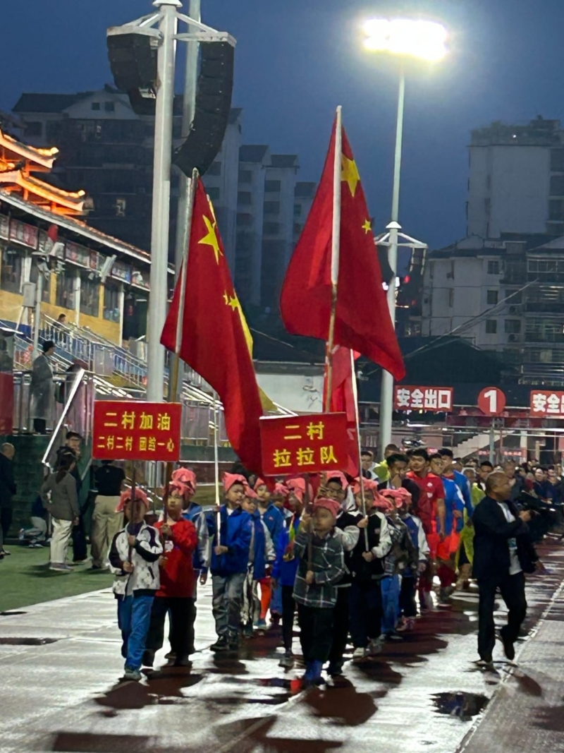 “贵州村超”凭藉着草根风格、全民参与在疫后火爆。 “贵州村超”凭藉着草根风格、全民参与在疫后火爆。