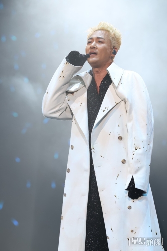 林峯演唱会于红馆举行。 林峯演唱会于红馆举行。