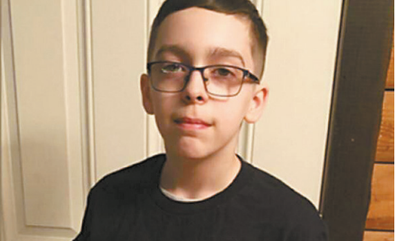 最高法院驳回莫里森(图)的上诉,允许麻省一所中学继续禁止该名学生穿着印有“只有两种性别”的T裇上学,认为可能引起其他学生不安。 最高法院驳回莫里森(图)的上诉,允许麻省一所中学继续禁止该名学生穿着印有“只有两种性别”的T裇上学,认为可能引起其他学生不安。