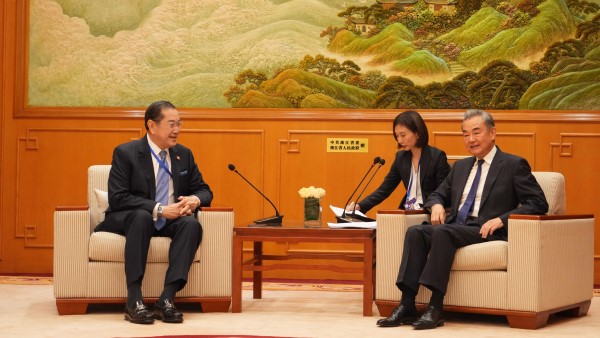 会见亚洲和平和解理事会主席 会见亚洲和平和解理事会主席