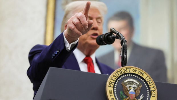 特朗普斥国际贸易法院的裁决“摧毁总统权力”。 特朗普斥国际贸易法院的裁决“摧毁总统权力”。