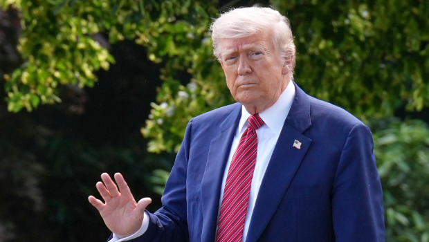 本周美国法院裁定,特朗普用紧急权力加征大规模关税违法,重挫他的贸易战略 本周美国法院裁定,特朗普用紧急权力加征大规模关税违法,重挫他的贸易战略