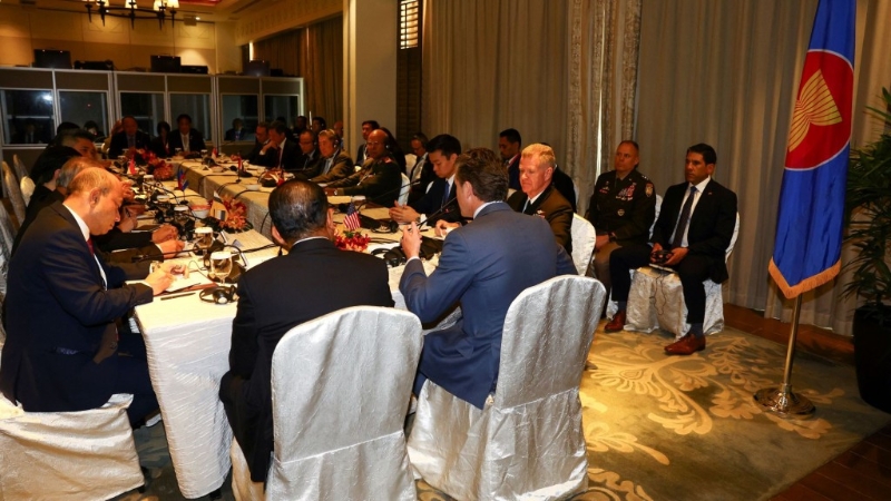 美国防长赫格塞思与东盟防务领导人举行多边会议。 美国防长赫格塞思与东盟防务领导人举行多边会议。