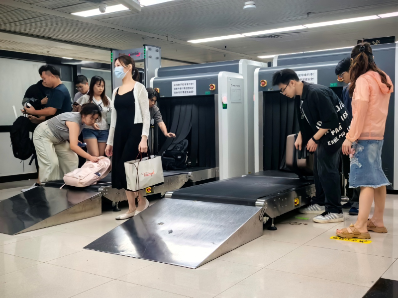 旅客拿取行李更加方便 旅客拿取行李更加方便