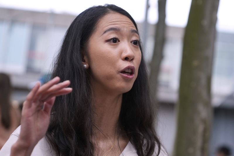 蒋雨融呼吁不要因为差异而妖魔化他人。 蒋雨融呼吁不要因为差异而妖魔化他人。