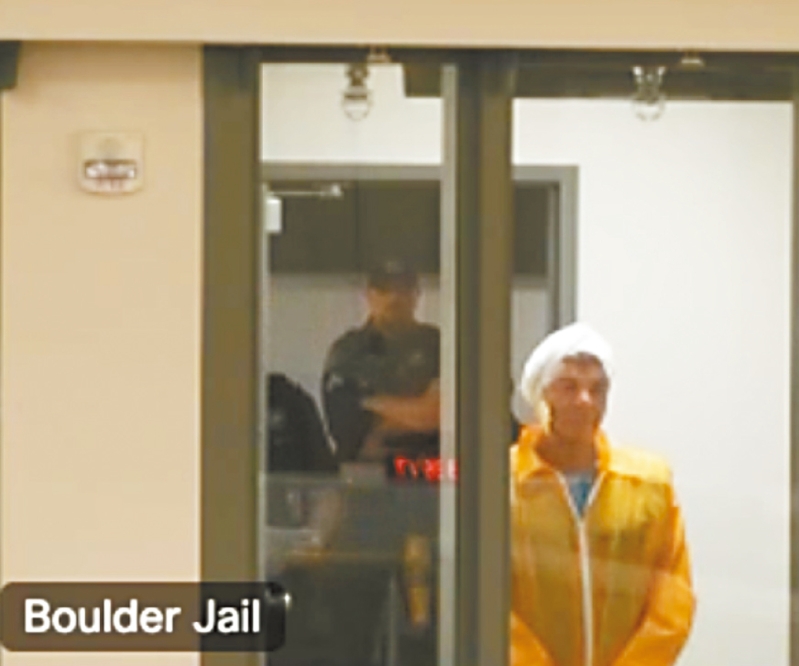 涉嫌在科州博尔德市针对以色列人集会发动袭击的嫌疑人索利曼,2日在博尔德县监狱出庭受审 涉嫌在科州博尔德市针对以色列人集会发动袭击的嫌疑人索利曼,2日在博尔德县监狱出庭受审