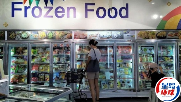 香港不少食肆将毫子以“四舍五入”计算收费,近日有关现象更扩展至连锁零售店。 香港不少食肆将毫子以“四舍五入”计算收费,近日有关现象更扩展至连锁零售店。