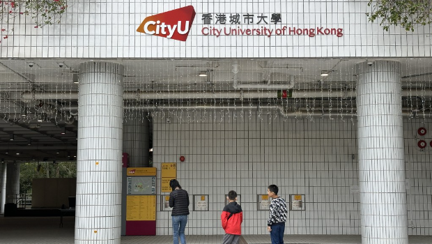 根据双方的合作协议,两校计划在工程、建筑及土木工程等领域成立联合研究中心 根据双方的合作协议,两校计划在工程、建筑及土木工程等领域成立联合研究中心