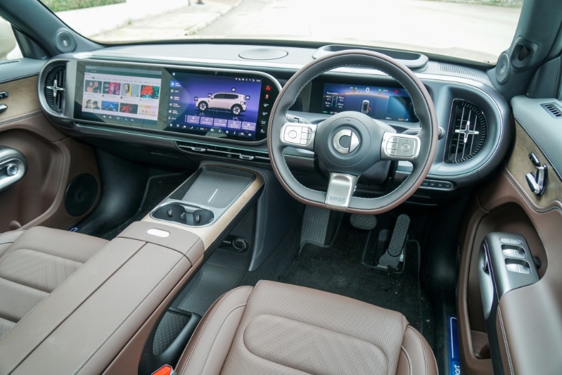 数码化车厢装潢和谐优雅,洋溢居室温馨暖意。 数码化车厢装潢和谐优雅,洋溢居室温馨暖意。