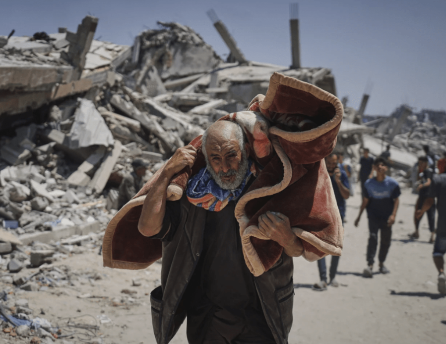 以巴冲突持续,造成加沙大量人口死亡及失去家园。美联社 以巴冲突持续,造成加沙大量人口死亡及失去家园。美联社