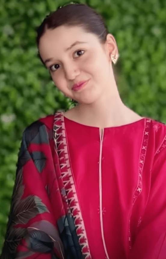 莎娜生前活跃于社交平台。 莎娜生前活跃于社交平台。