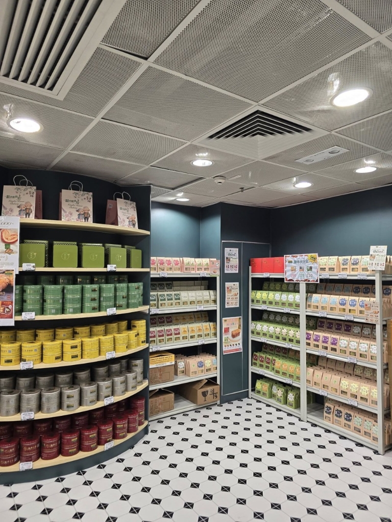 售卖各款由长者师傅手工制作的糕点与饼干 售卖各款由长者师傅手工制作的糕点与饼干