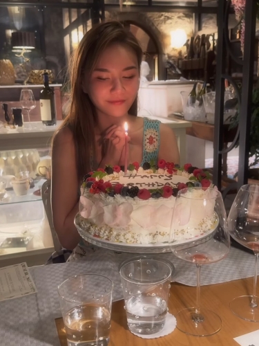 五索大晒庆生相。 五索大晒庆生相。