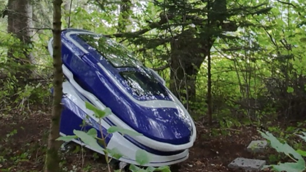 据称一名64岁美国妇人用“Sarco安乐死胶囊舱”在瑞士一处树林中了解生命。 法新社 据称一名64岁美国妇人用“Sarco安乐死胶囊舱”在瑞士一处树林中了解生命。 法新社