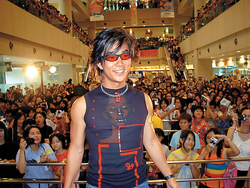 任贤齐入行35年。 任贤齐入行35年。