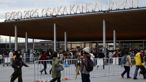 大阪世博会场庞大。 大阪世博会场庞大。