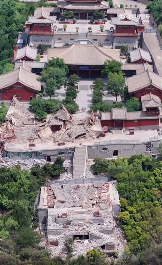 坍塌的太山博物馆建筑。 坍塌的太山博物馆建筑。