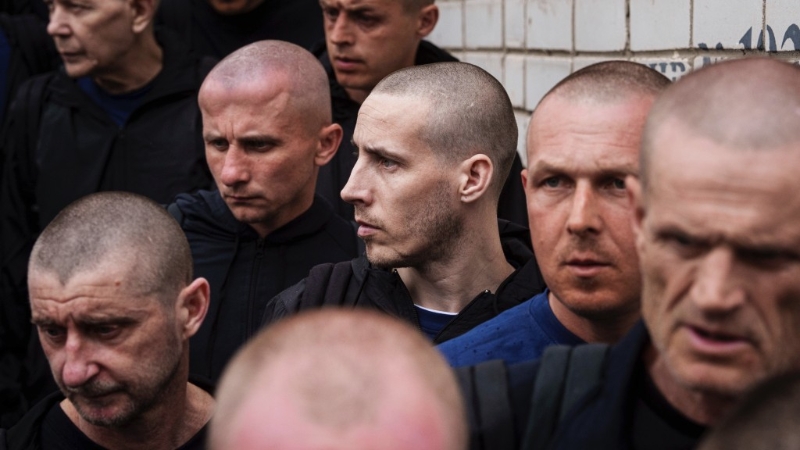 乌克兰战俘获释,返回切尔尼戈夫地区。 乌克兰战俘获释,返回切尔尼戈夫地区。