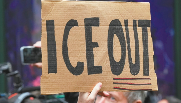 蓝州出招抗特朗普打压移民 蓝州出招抗特朗普打压移民