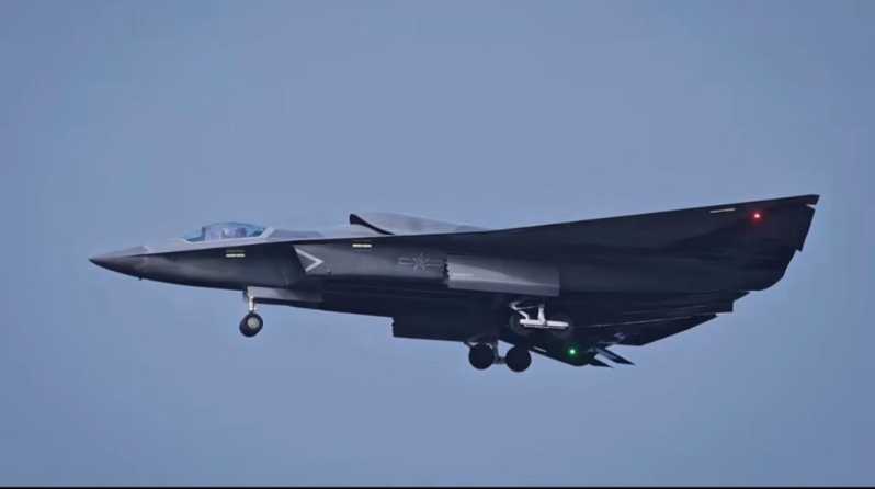 网上流传的歼-36照片。抖音@周ker 网上流传的歼-36照片。抖音@周ker