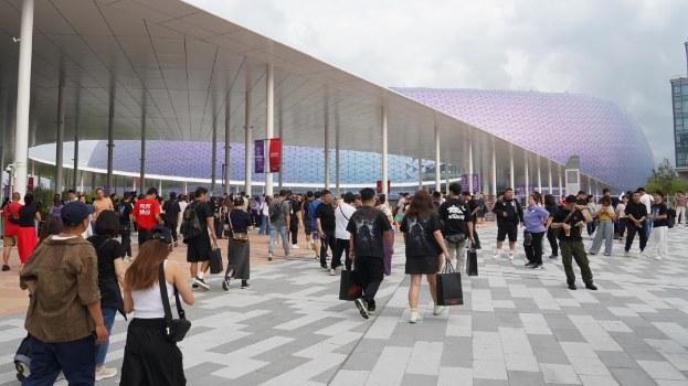 今次是启德主场馆启用以来,港队首次在“香港主场”正式比赛,出战国际A级赛事。 今次是启德主场馆启用以来,港队首次在“香港主场”正式比赛,出战国际A级赛事。