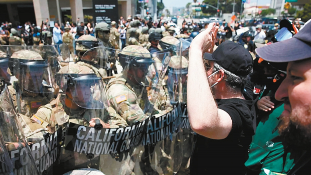 为派兵洛杉矶辩护“本可能更糟” 为派兵洛杉矶辩护“本可能更糟”