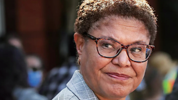 洛杉矶市长贝斯称无需特朗普派国民兵 洛杉矶市长贝斯称无需特朗普派国民兵